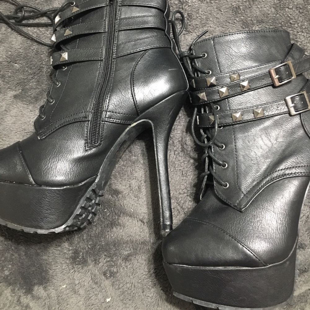 Charlotte Russe platform studded heels 9